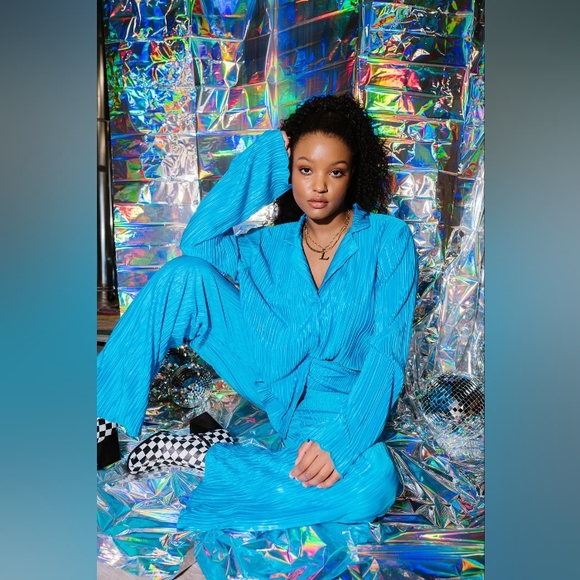 Dressed in LALA Long Sleeve Pilessè Set in Electric Blue - Picture 4 of 8